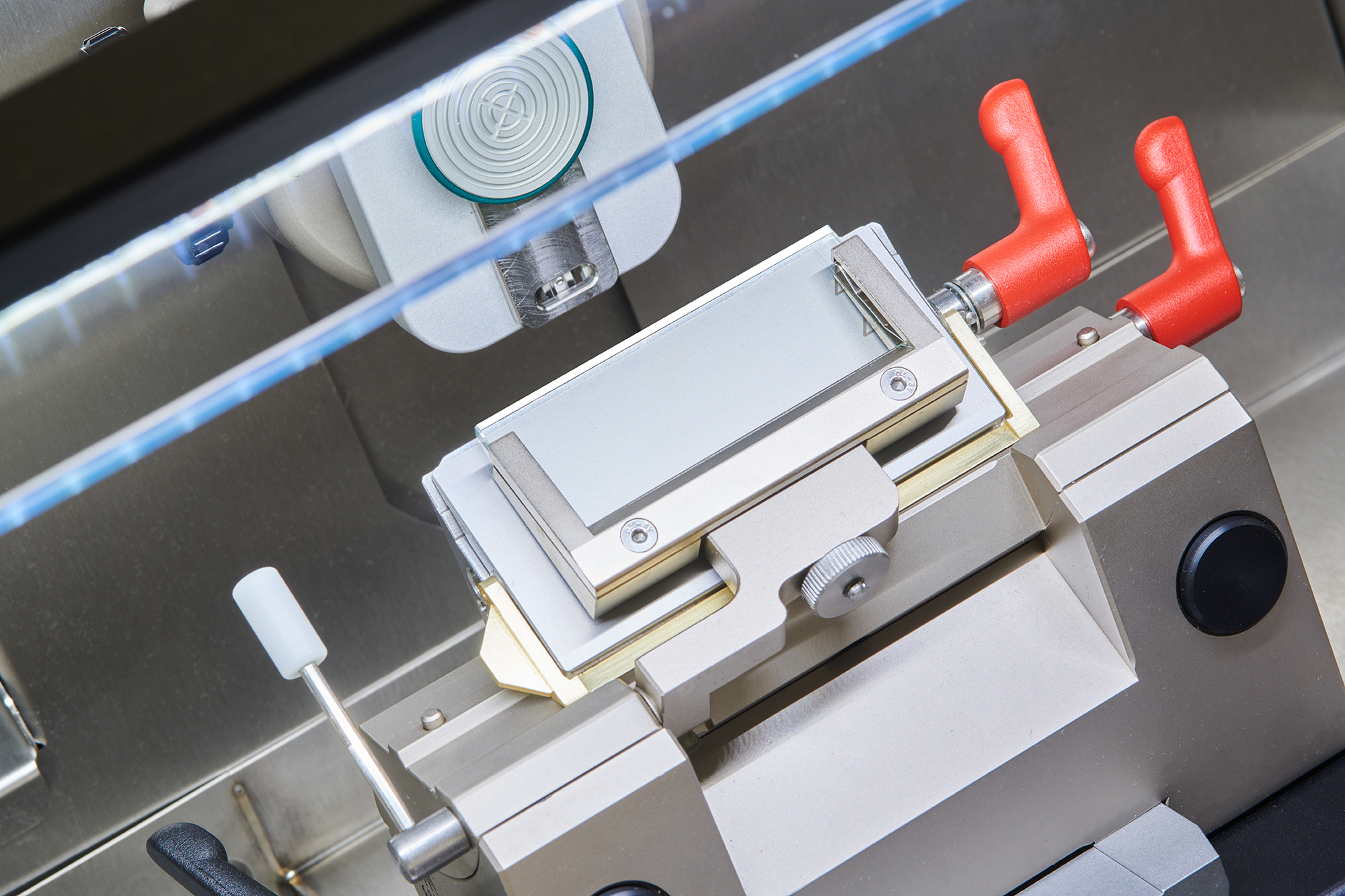 SEMI-AUTOMATISK GULVSTÅENDE KRYOSTAT M630